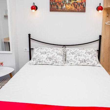 Naike Aparthotel Тбилиси Екстериор снимка