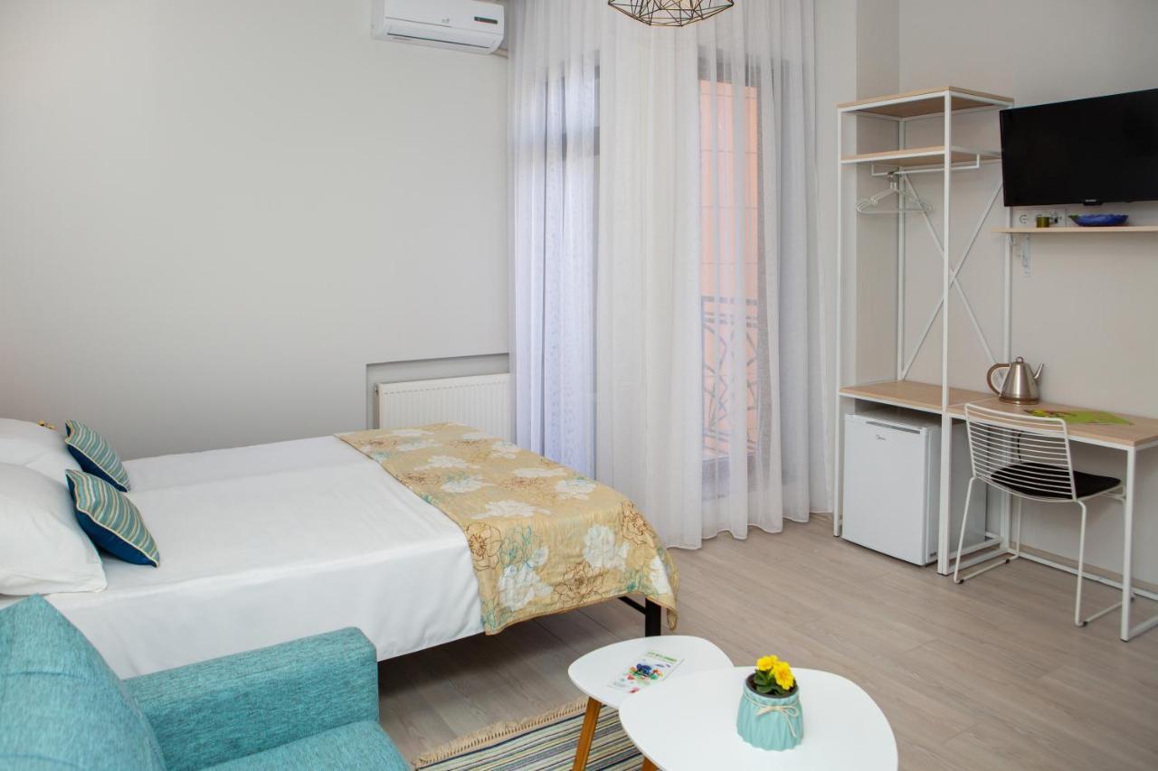 Naike Aparthotel Тбилиси Екстериор снимка