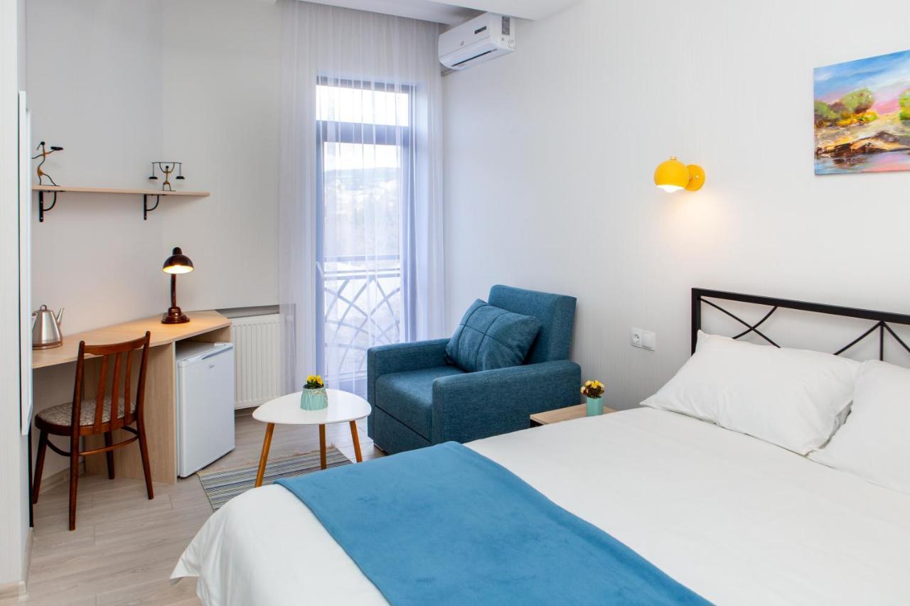 Naike Aparthotel Тбилиси Екстериор снимка