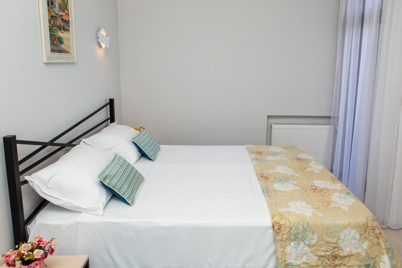 Naike Aparthotel Тбилиси Екстериор снимка